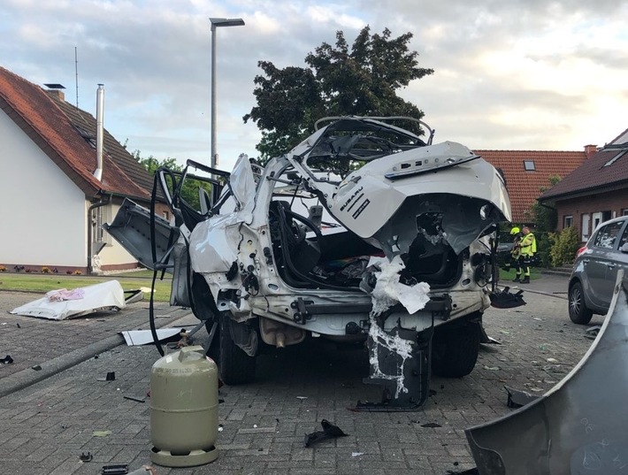 POL-COE: Coesfeld, Baurat-Wolters-Straße/Explosion im Auto