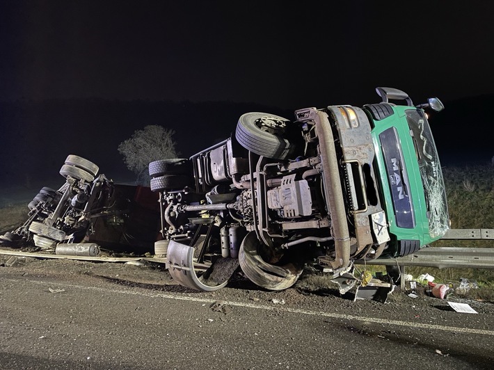 POL-PDTR: LKW-Unfall auf Bundesstraße 41