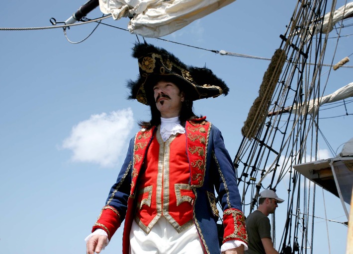 Kam Jack Sparrow aus dem Münsterland? War der gefürchtetste Pirat der Karibik ein Deutscher? / Aiman Abdallah auf der Suche nach dem &quot;Fluch der Karibik&quot;