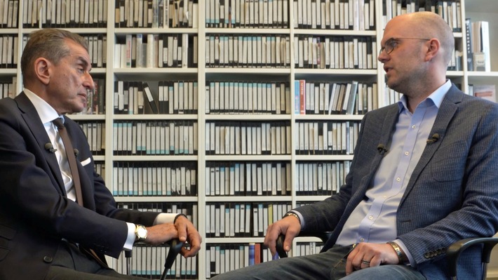 "Ein dröhnend lautes Schweigen der Demokraten" / Die Reportage "Friedman schaut hin: Antisemitismus in Deutschland" am 25. April um 17.15 Uhr auf WELT