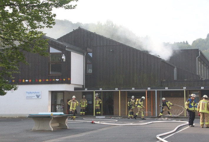 FW-Lohmar: Brand im Büro einer Offenen Ganztagsschule