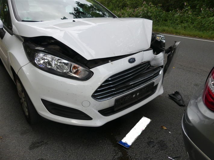 POL-GM: Bei Auffahrunfall leicht verletzt