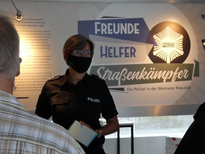 POL-HM: Endspurt. Polizeiausstellung geht in die letzte Woche.