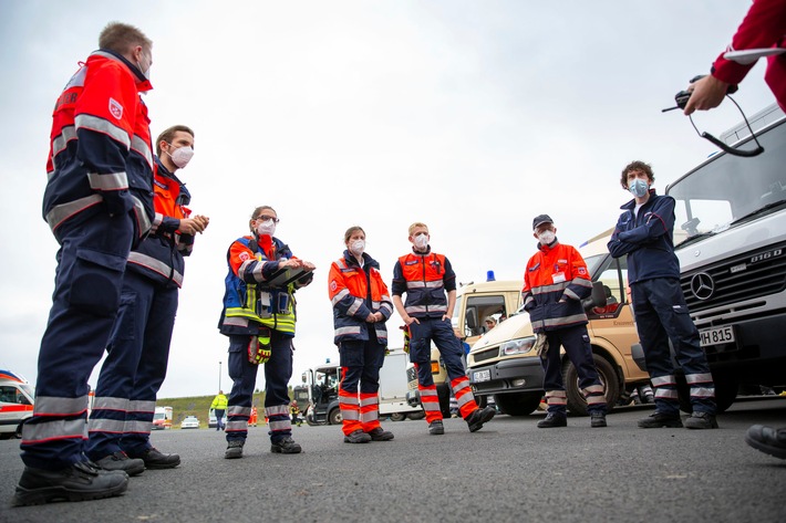 Hochwasser: Malteser unterstützen langfristig durch Trauma-Aufarbeitung und Aufbau-Beratung/"Wir helfen den Schrecken und materiellen Verlust zu lindern" - Soforthilfen nach der Hochwasserkatastrophe