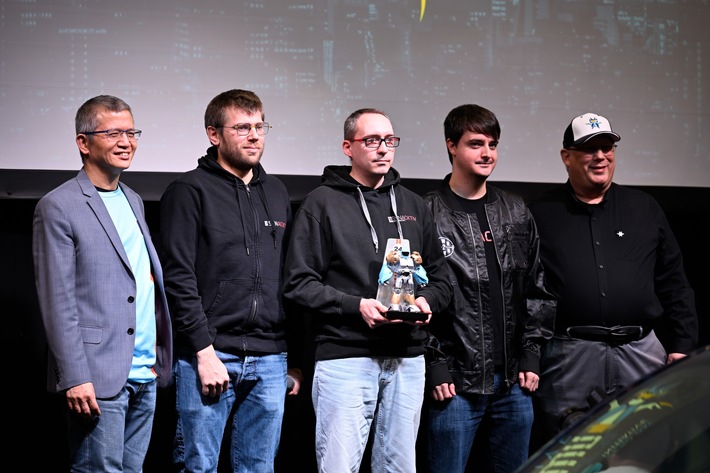 "Pwn2Own Automotive 2024": VicOne & ZDI machen ersten Hackathon zur Aufdeckung von Cyberschwachstellen bei vernetzten Fahrzeugen zu großem Erfolg