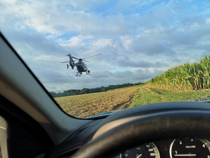 BPOL NRW: Hubschrauberfahndung nach mutmaßlichem Raub vom LKW - Bundespolizei stellt 4 Personen