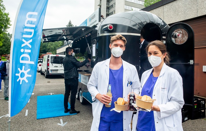 Pixum_Foodtruck_Motiv_2_fotocredit_Aliki Monika Panousi_Kliniken-Koeln.jpg