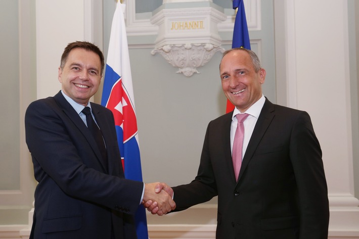 ikr: Slowakische EU-Präsidentschaft - Finanzminister Peter Kazimir zu Besuch in Vaduz