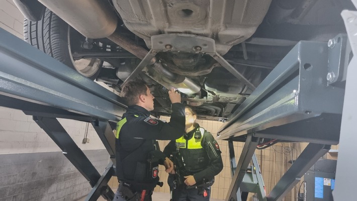 POL-LG: ++ "Auto-Posing-Szene im Visier" - Schwerpunktkontrollen im Hinblick auf Verkehrsverhalten und bauart-/technische Veränderungen an Kraftfahrzeugen ++ auch Schallpegelmessanlage im Einsatz ++