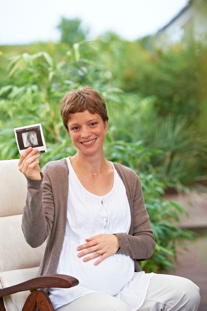 BKK Pfalz bietet in Corona-Krise Online-Services für Schwangere und junge Mütter / Online-Kurse für Geburtsvorbereitung und Rückbildung
