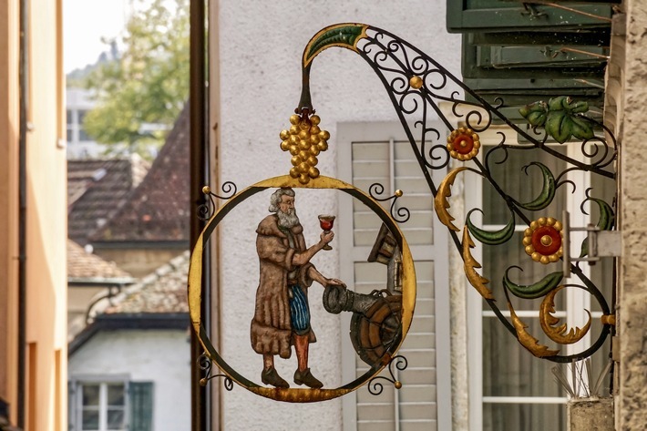 Werden Wirtshäuser zugesperrt oder wird ihre Nutzung aufgegeben, verschwindet mit ihnen oftmals die Seele eines Dorfes, eines Stadtviertels oder gar einer ganzen Region. / Weiterer Text über ots und www.presseportal.de/nr/156639 / Die Verwendung dieses Bildes ist für redaktionelle Zwecke unter Beachtung ggf. genannter Nutzungsbedingungen honorarfrei. Veröffentlichung bitte mit Bildrechte-Hinweis.