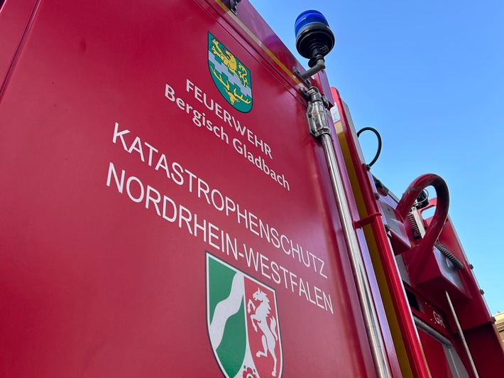 FW-GL: Feuerwehr Bergisch Gladbach unterstützt Waldbrandeinsatz in Hürtgenwald