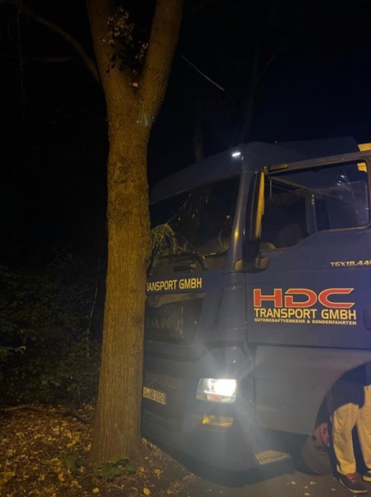 POL-DU: Aldenrade: Überholmanöver führt zum Unfall - Zeugensuche