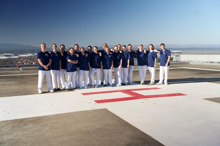 Lernen durch Verantwortung / 20 angehende Pflegefachkräfte leiten eine Woche den Stationsalltag