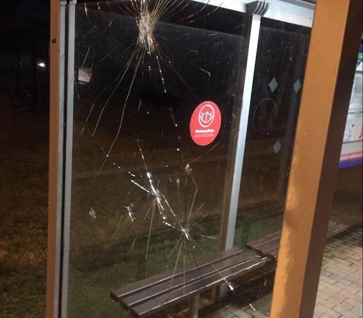 BPOL-KS: Vandalismusschäden am Bahnhaltepunkt Mandern - Bundespolizei sucht Zeugen