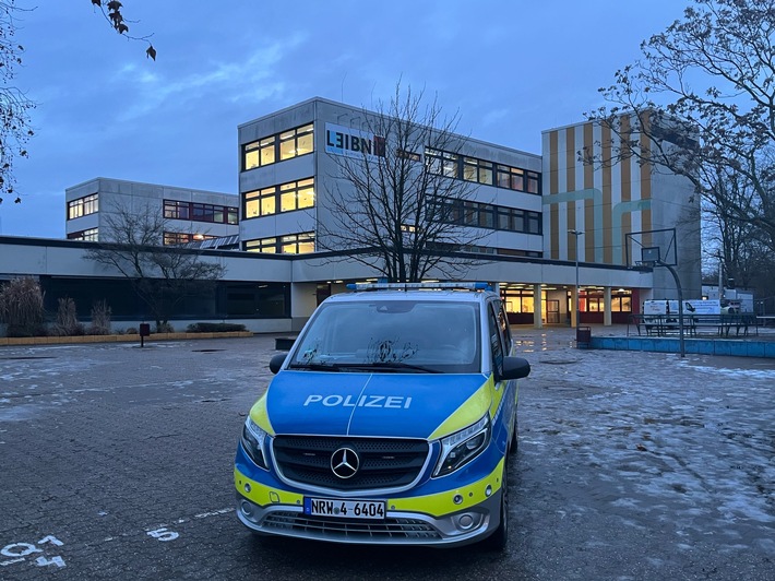 POL-NE: Silvesterausschreitungen: Ermittler suchen nach weiteren Hinweisen