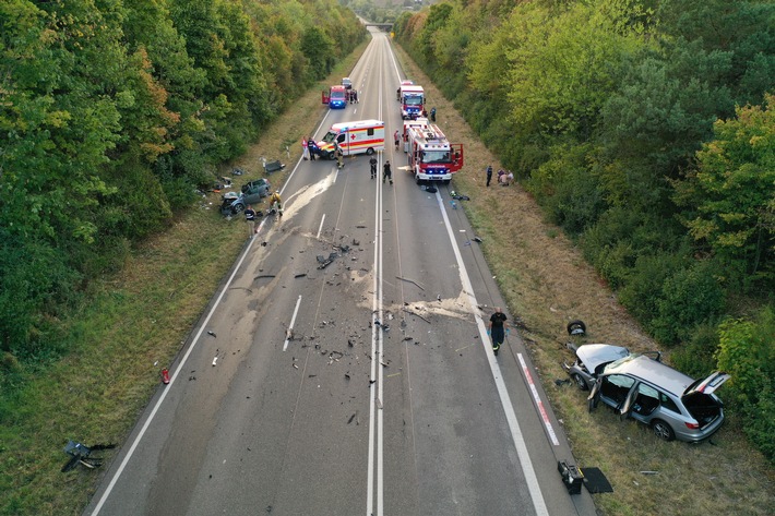 POL-PDLD: Landau/Albersweiler, B10 Verkehrsunfall mit tödlichem Ausgang