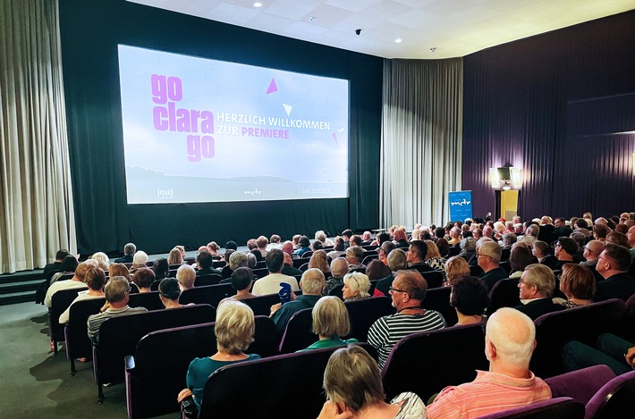 DDR-Künstlergruppe im Fokus – Gelungene Deutschlandpremiere für MDR-Kinokoproduktion „GO CLARA GO“ in Chemnitz