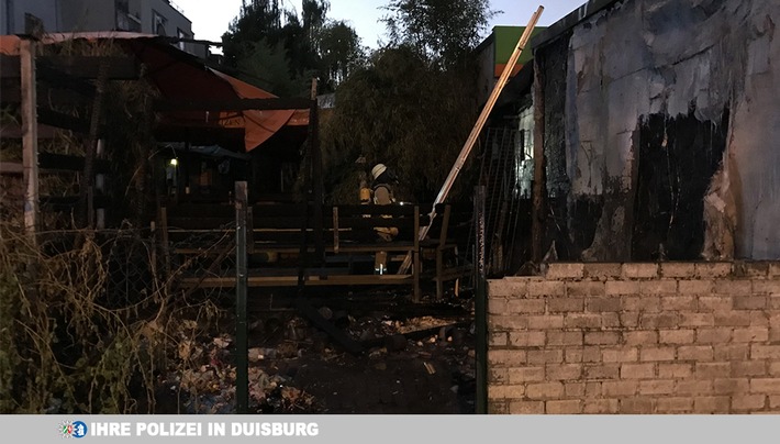 POL-DU: Neudorf-Nord: Biergarten einer Gaststätte bei Brand beschädigt - Zeugen gesucht
