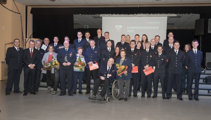 FW Dinslaken: Jahresfest der Feuerwehr Dinslaken - Löschzug Hiesfeld -