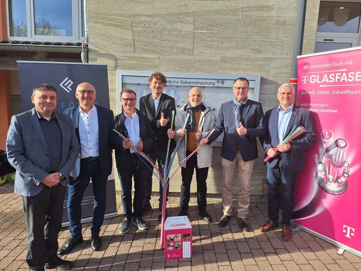 Telekom beendet Glasfaserausbau in Bütthard, Gaukönigshofen, Geroldshausen, Giebelstadt und Kirchheim