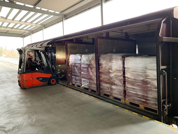 ALDI lässt mehr als 200 Tonnen Pasta in Sonderzügen aus Italien kommen