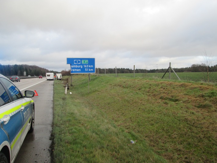 POL-DEL: Autobahnpolizei Ahlhorn: Verkehrsunfall auf der Autobahn 1 im Bereich der Gemeinde Emstek