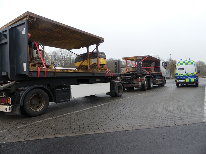 POL-OH: Autobahnpolizei Bad Hersfeld kontrolliert Lastzug mit gefährlichen Ladungssicherungsmängeln