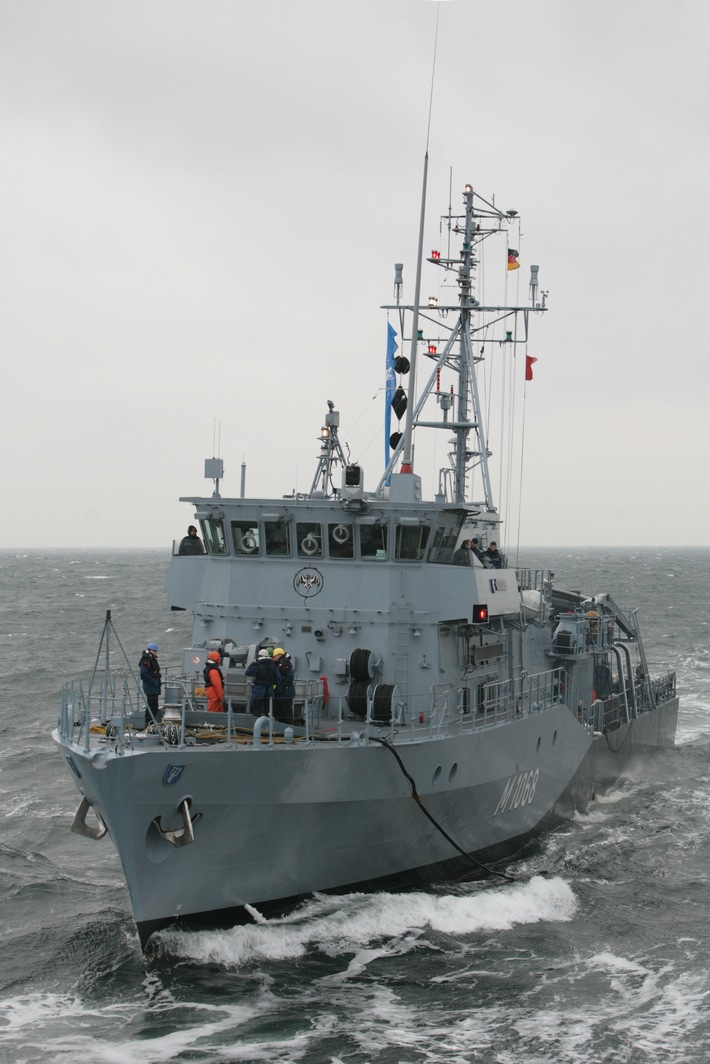 Marine-Pressemitteilung/Pressetermin: Kieler Minenjagdboot "Datteln" mit NATO-Verband auf dem Weg ins Mittelmeer (mit Bild)