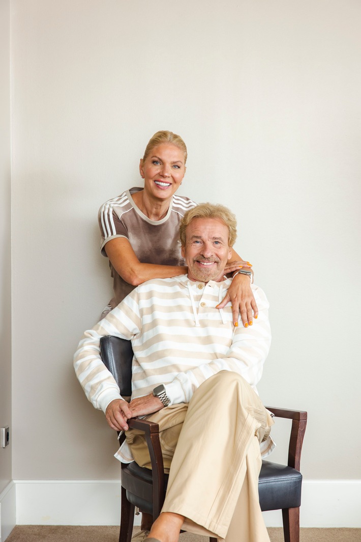 Thomas Gottschalk und Karina Mroß im "Apotheken Umschau"-Interview über Fitness im Alter: "Keine jugendliche Influencerin über Absperrung gezogen"