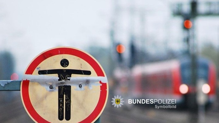 Bundespolizeidirektion München: Unerlaubte Gleisüberschreitungen an Haupt- und Ostbahnhof: Ursache jeweils Alkohol