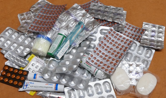 HZA-S: Tablettensendung beim Zollamt Winnenden gestoppt