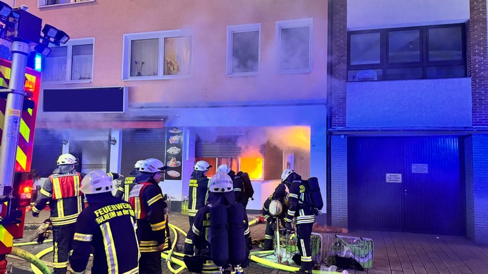 FW-MH: Feuerwehr bringt Brand in Pizzeria schnell unter Kontrolle