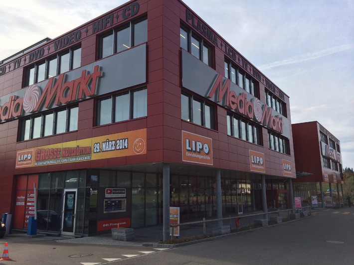 Die Expansion geht weiter: Am 29. März 2014 eröffnet LIPO den 16. Einrichtungsmarkt in Muri bei Bern (BILD)