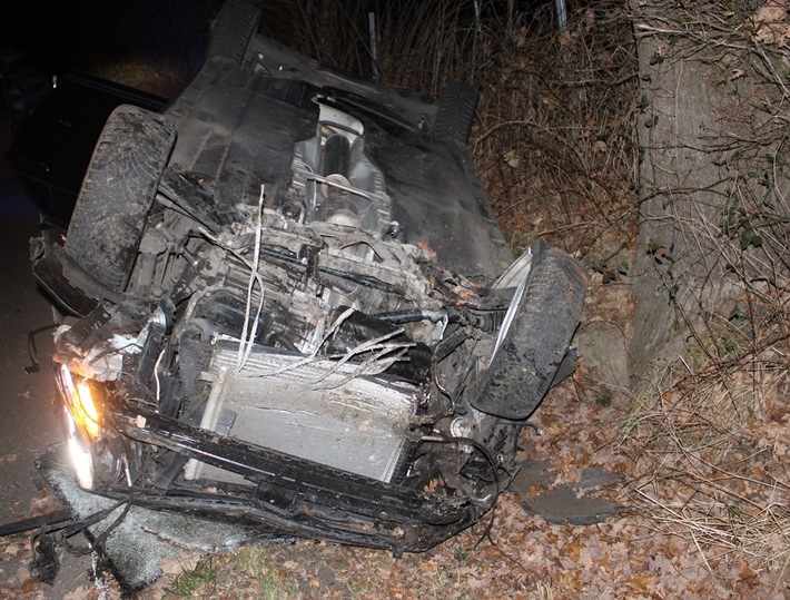 POL-MI: Fahranfänger verliert Kontrolle