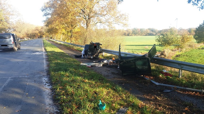 POL-CUX: Schwerer Verkehrsunfall auf der Landesstraße 135 zwischen Langen und Sievern (Lichtbild in der Anlage)