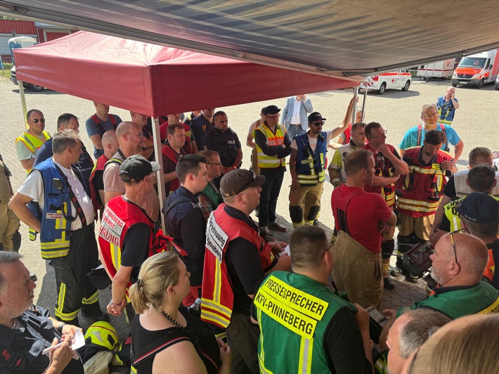 FW-PI: Abschlussmeldung: Großfeuer in Quickborn ist nach 22 Stunden gelöscht