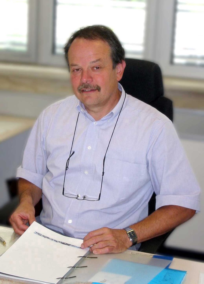 Robert Surber, Président de la Commission des examens, répond aux questions en rapport avec le thème de la "licence de transports"