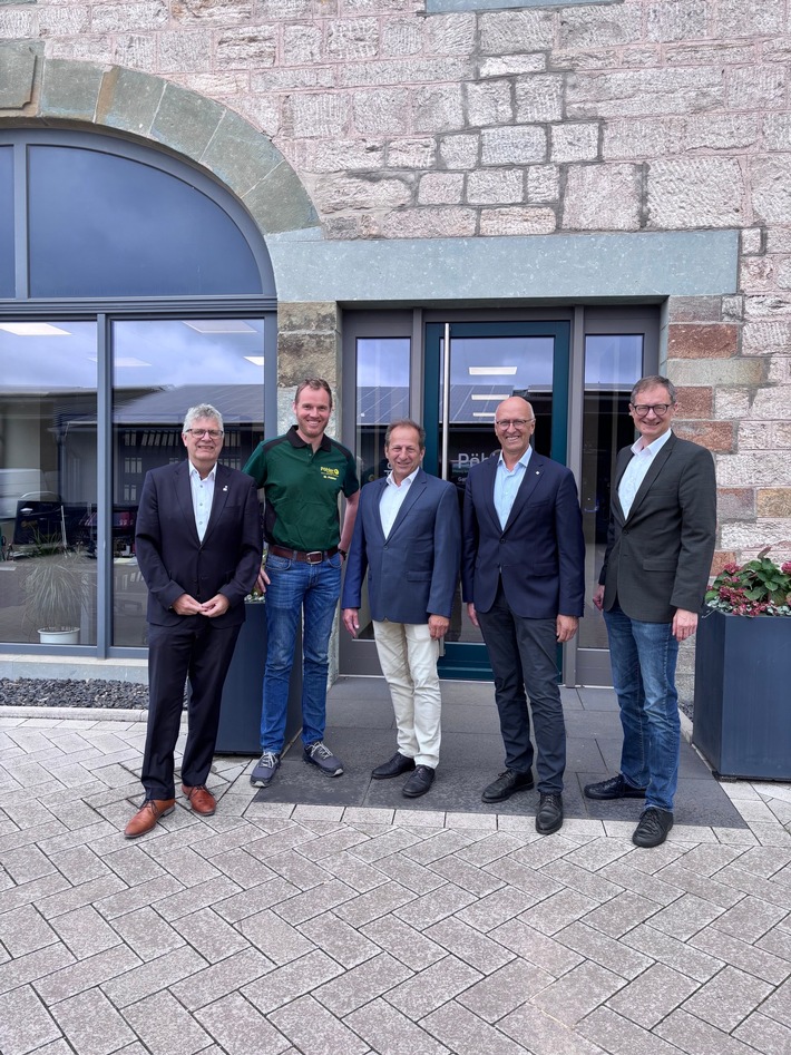 MdB Haase besucht GaLaBau-Betrieb in Höxter