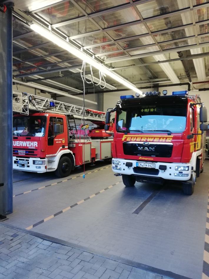 FW-EN: Wetter - acht Einsätze seit Donnerstag für die Feuerwehr Wetter (Ruhr)