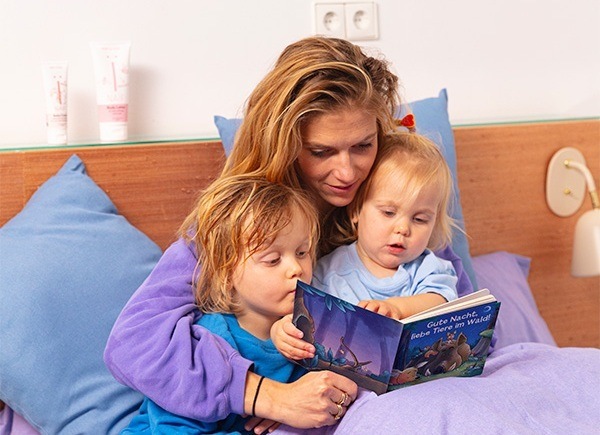 Themenmeldung: Bad, Buch, Bett: Mit Vorleseritualen den Tag entspannt beenden