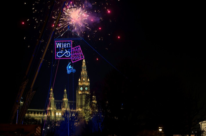 Vertibiker eröffnet RadJahr 2013 in Wien - BILD