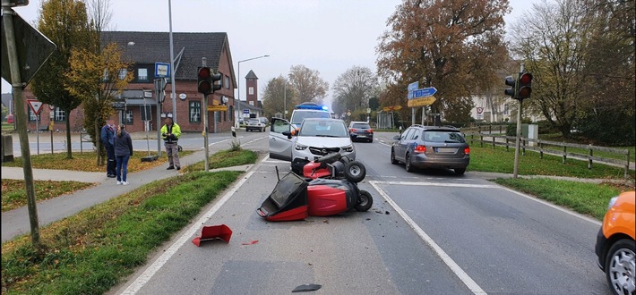 POL-DEL: Landkreis Wesermarsch: Fahrer eines Aufsitzmähers bei Verkehrsunfall in Ovelgönne leicht verletzt