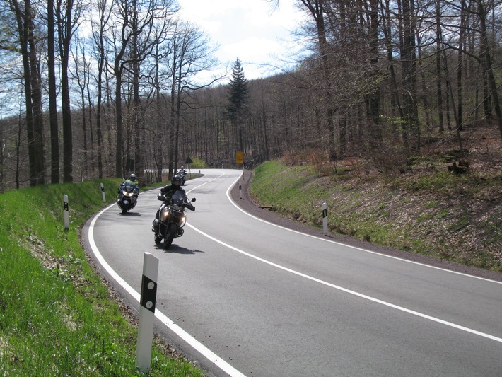 POL-PPWP: Geschwindigkeitskontrollen: Motorradfahrer im Visier