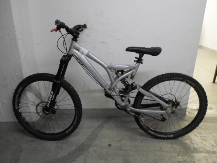 POL-NI: Wem gehört dieses Fahrrad? - Polizei sucht Eigentümer