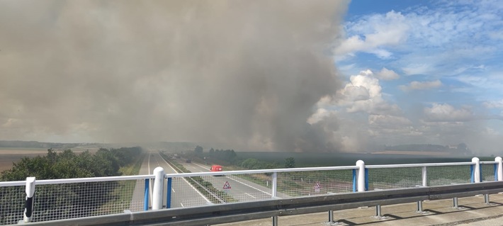 POL-HST: Ackerbrand führt zur Autobahnsperrung