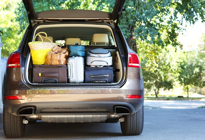 Gut gepackt in den Urlaub / Die besten ADAC Tipps zur Ladungssicherung