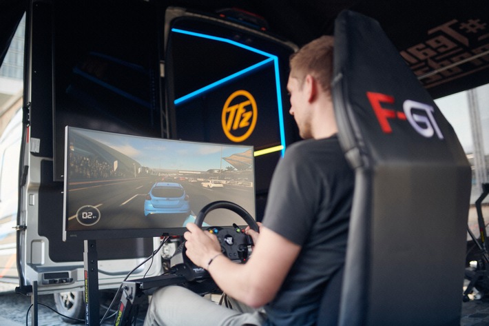 Team Fordzilla unterstützt wohltätige Kinderhilfen vor Ort mit europaweiter "Gaming Transit"-Roadtour