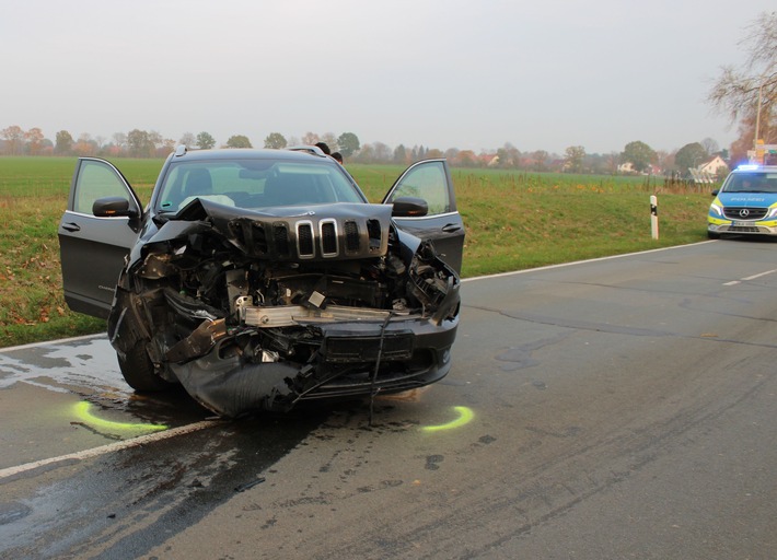 POL-MI: Auto schleudert in Gegenverkehr