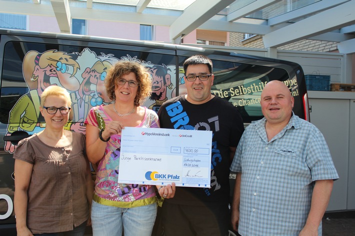 Selbsthilfegruppe JuPa freut sich über 4600 Euro / Die BKK Pfalz setzt sich für junge Parkinsonkranke ein